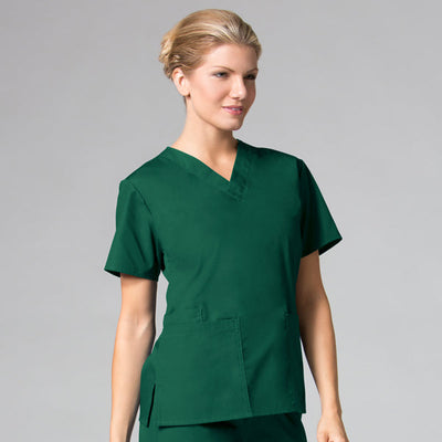 Hunter Green - Maevn Core Classic V-Neck Top